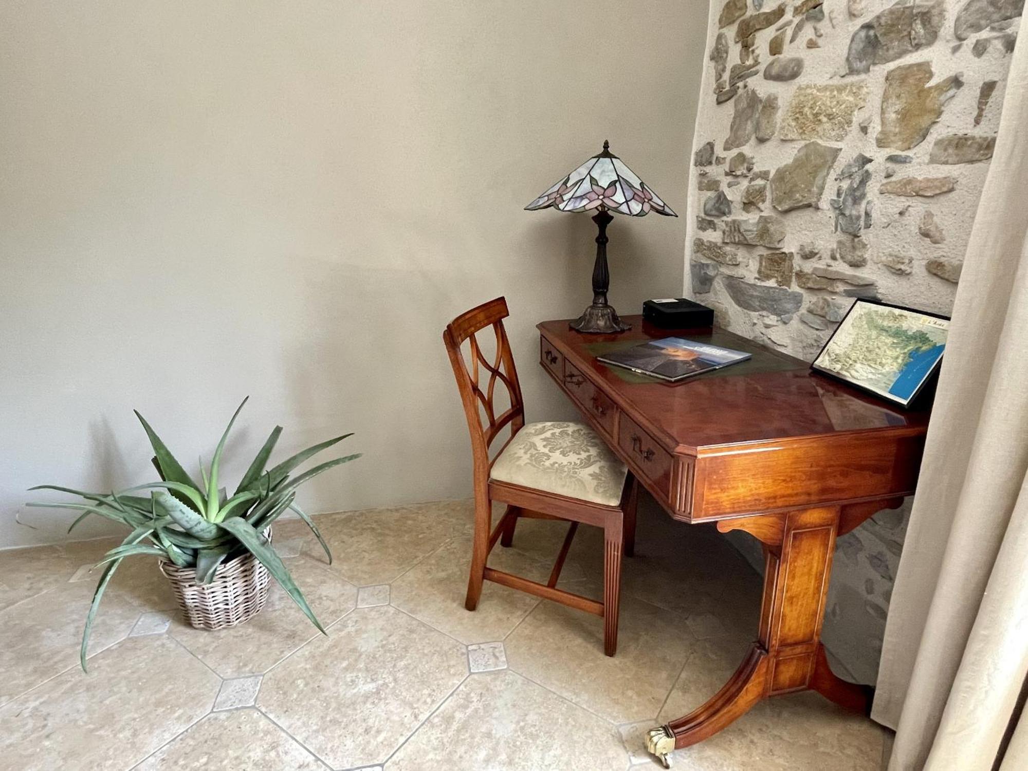 Le Domaine De La Tuilerie - Gite De Charme En Bord De Riviere Avec Piscine Servies-en-Val Room photo